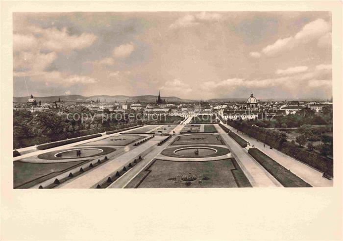 WIEN AT vom Oberern Belvedere aus gesehen