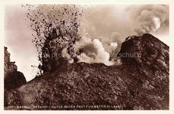 NAPOLI Neapel Naples IT Vesuvio nuova bocca eruttiva getto di lava