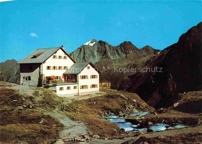 Neustift  Stubaital Tirol AT Neue Regensburger Huette Berghuette Stubaier Alpen