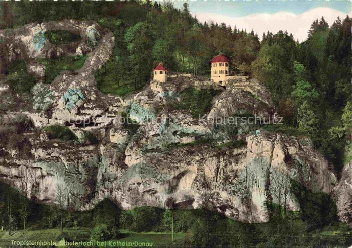 Kelheim Donau Tropfsteinhoehle Schulerloch an der Donau