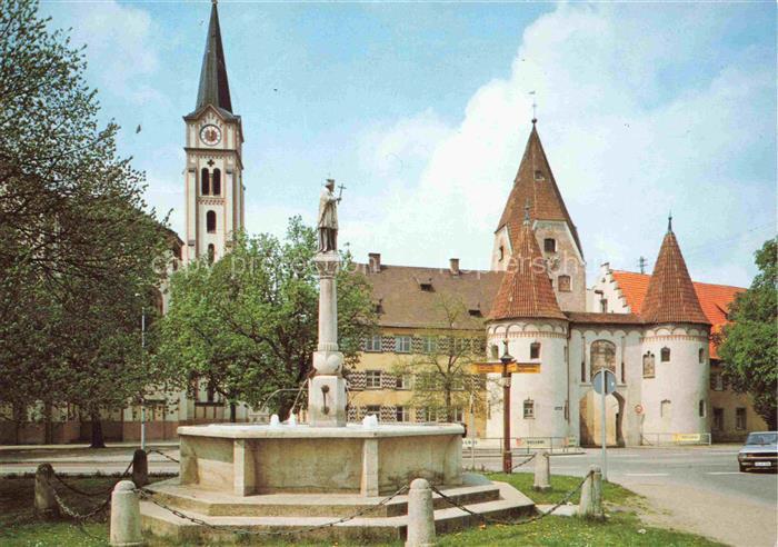 Weissenhorn Neu-Ulm Bayern Oberes Tor Nepomuk-Brunnen Stadtpfarrkirche