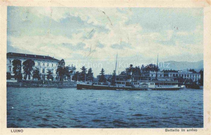 Luino Lago Maggiore IT Battello in arrivo