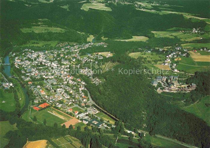 Waldbreitbach Wied Fliegeraufnahme mit St Marienhaus der Waldbreitbacher Franzis