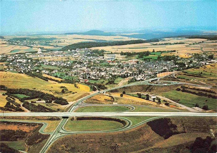 Kaisersesch Rheinland-Pfalz Fliegeraufnahme mit Autobahn