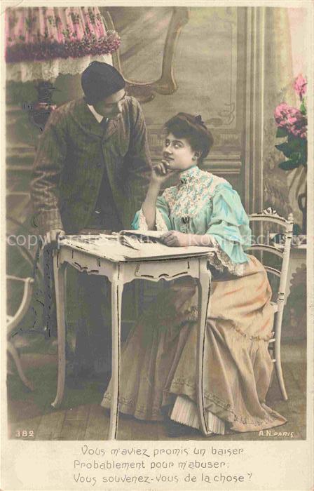 Foto AN Paris (Noyer) Nr. 382 Frau Mann Zeitung