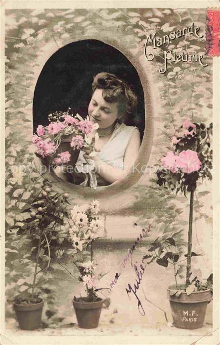 Foto MF Paris Nr. Mansarde Fleurie Rosen Frau