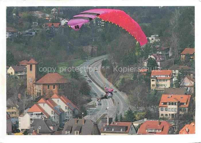 Muehlacker Gleitschirmflieger ueber der Stadt