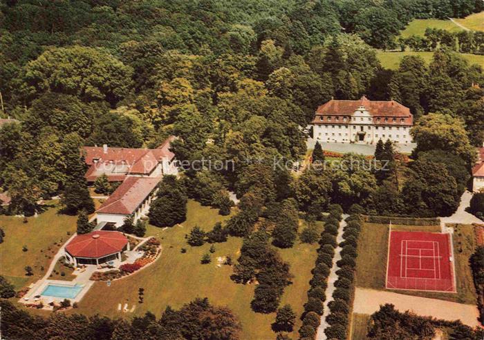 Friedrichsruhe Zweiflingen Waldhotel Friedrichsruhe Jagdschloss Tennisplatz