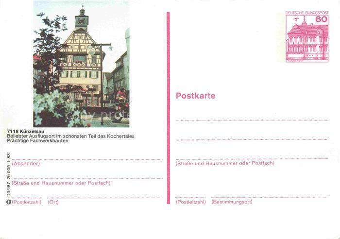 Kuenzelsau Stadtzentraum Rathaus Fachwerkbauten