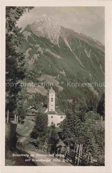 Brandberg 1092m Zillertal Tirol AT mit Brandberger Kolm und Kirche