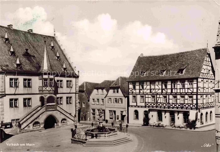 Volkach Brunnen Rathaus Markt Gasthaus Mainbruecke