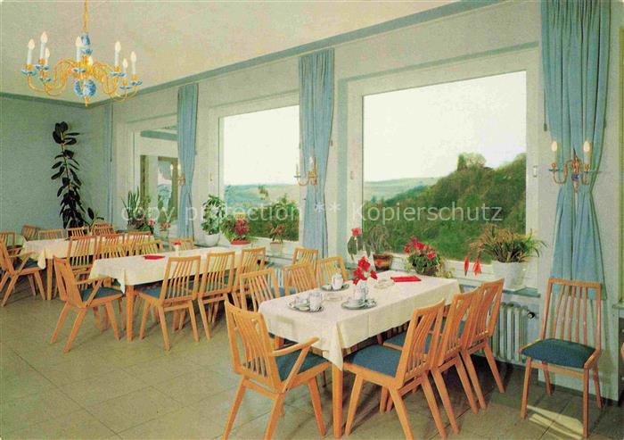 Reiterswiesen Kurheim Sonnenhuegel Café Gastraum Blick zur Ruine Bodenlaube