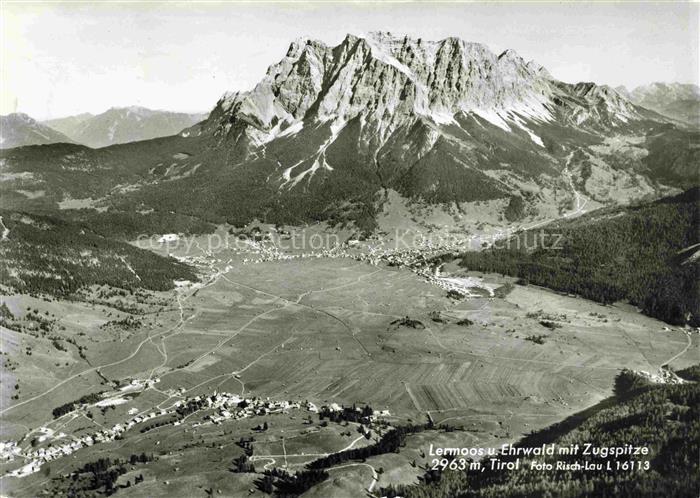 Lermoos Tirol AT Ehrwald mit Zugspitze