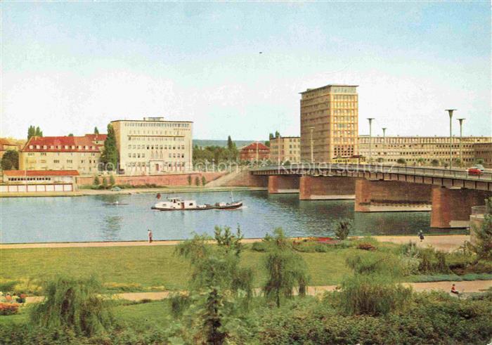 FRANKFURT AM MAIN An der Friedensbruecke