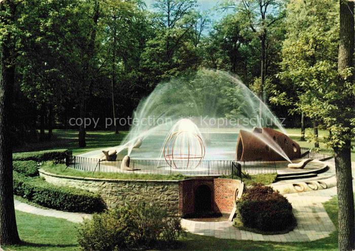 Neu-Isenburg Offenbach Hessen Frankfurter Spieplatz Tannenwald Brunnen