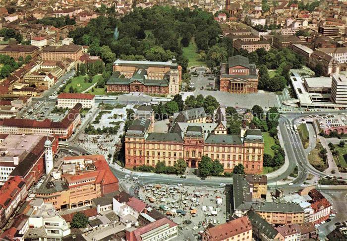 DARMSTADT Hessen Marktplatz und Schloss Fliegeraufnahme