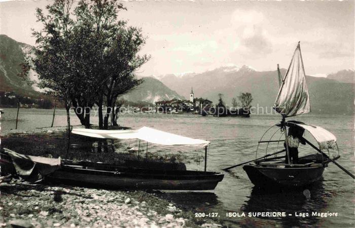 Isola Superiore Lago Maggiore Stresa IT Panorama Fischerboote