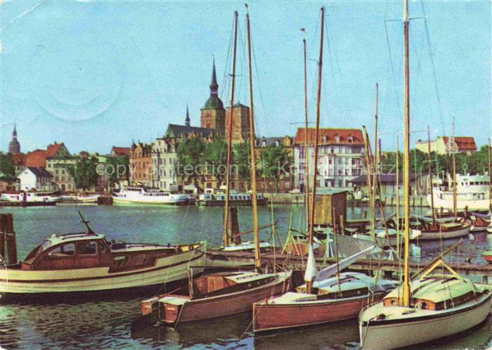 STRALSUND Im Hafen Bootsliegeplatz