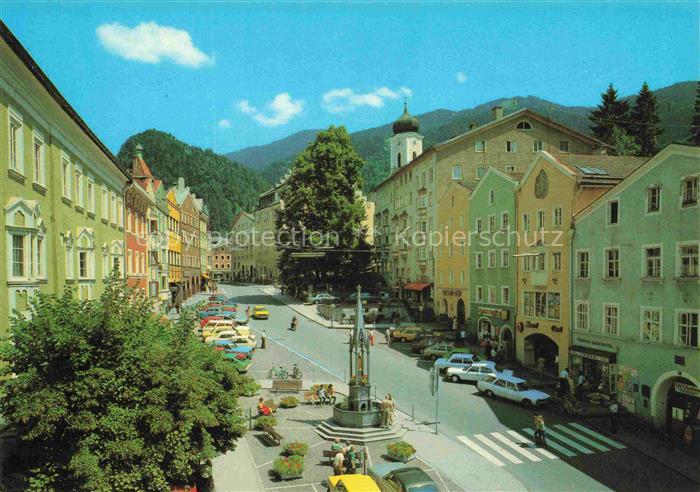 KUFSTEIN Tirol AT Unterer Stadtplatz mit Marienbrunnen