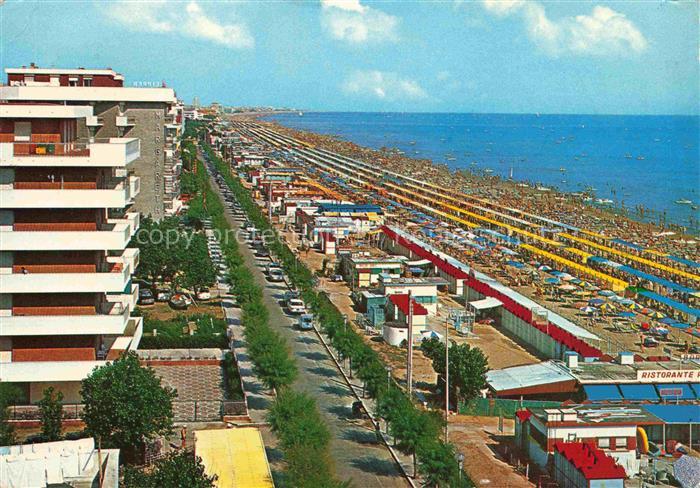 RICCIONE RIMINI IT Lungomare e spiaggia Strandpromenade Strand Hotels