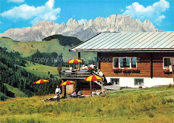 Streuboeden Berghaus 1300m Fieberbrunn Kitzbuehel Tirol AT Berghaus Blick gegen