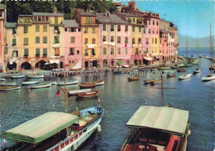 PORTOFINO Liguria IT Tavolozza meravigliosa di colori Haeuserpartie am Hafen