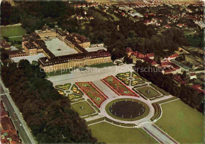 LUDWIGSBURG  BW Schloss mit Gartenschau Bluehendes Barock