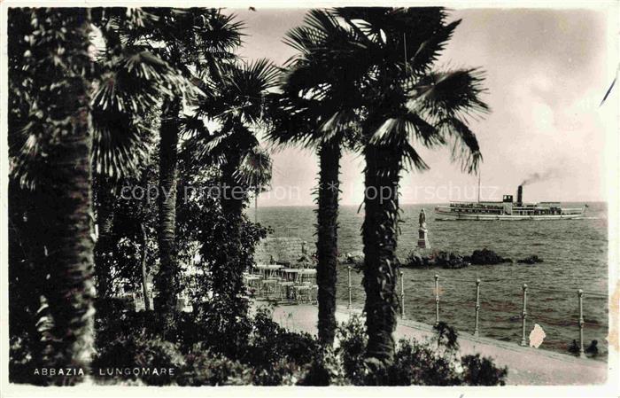 Abbazia di Piona Lago di Como Lombardia IT Lungomare