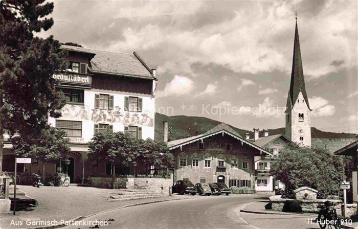 GARMISCH-PARTENKIRCHEN Bayern Ortspartie mit Kirche