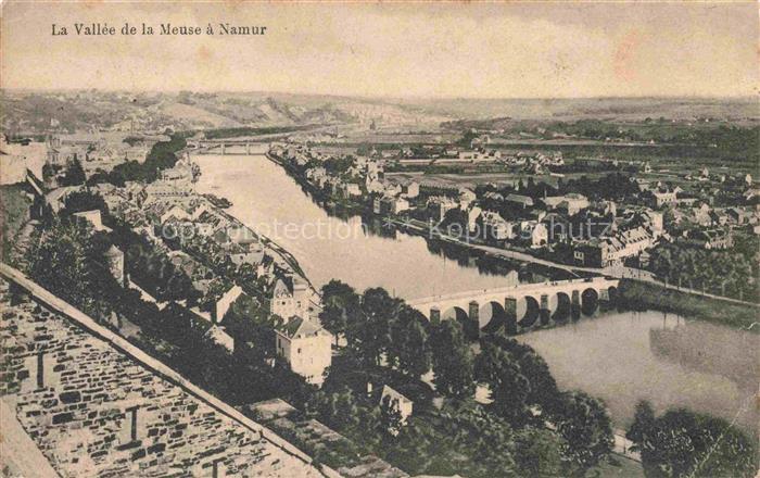 NAMUR-sur-Meuse Belgie La Valle de la Meuse a Namur