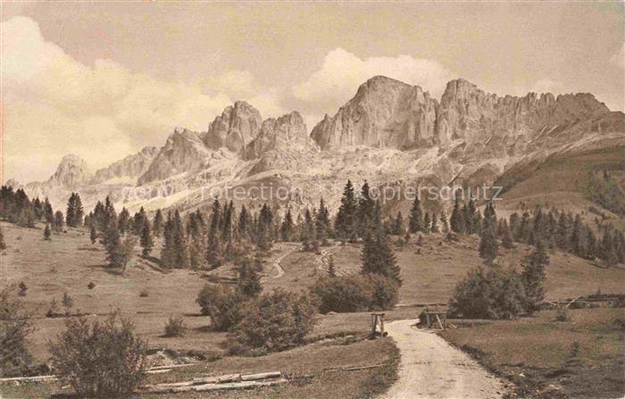Bozen  BOLZANO Suedtirol IT Rosengartengruppe Karersee Hotel