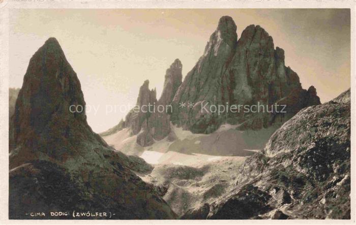 Zwoelferkofel ZWoeLFER Cima Dodici 2337m Bolzano IT Cima Dodici