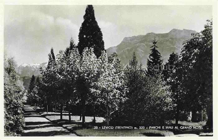 Levico Bagni Terme Trentino IT Parchi e viali al Grand Hotel