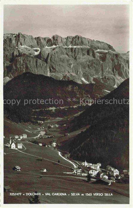 Val Gardena Bolzano Trentino IT Selva verso Sella Dolomiti