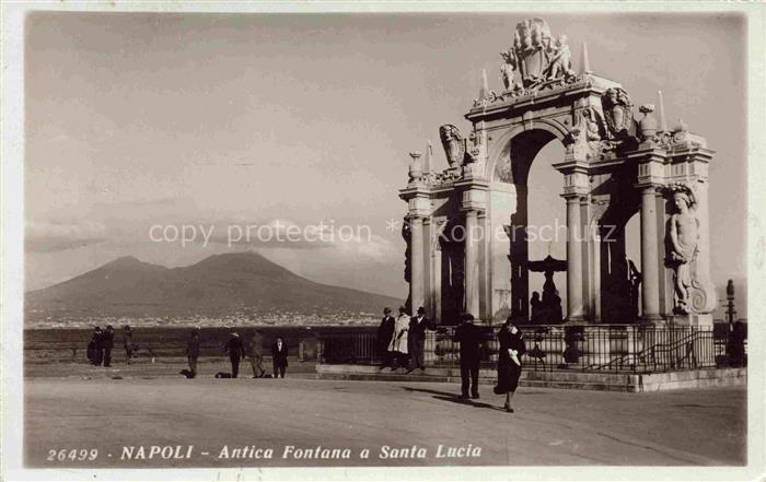 NAPOLI Neapel Naples IT Antica Fontana a Santa Lucia