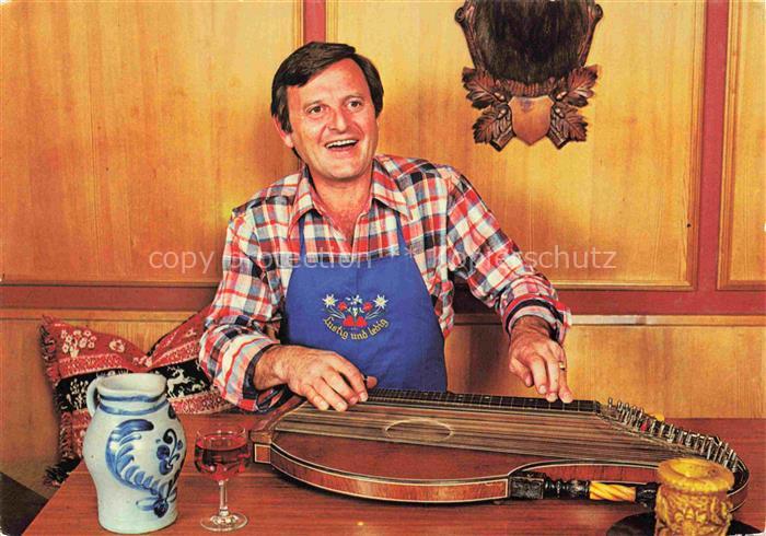 Kaltern Caldaro Suedtirol IT Egon Finazzer Portrait