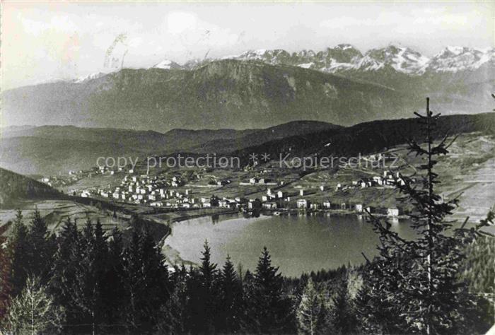 TRENTO Trient Trentino-Alto Adige IT Serraia e Baselga di Pine Sfondo Dolomiti