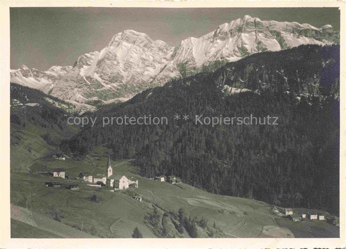 Valle di Badia Val Badia Gadertal Suedtirol IT verso Monte Sta Croce