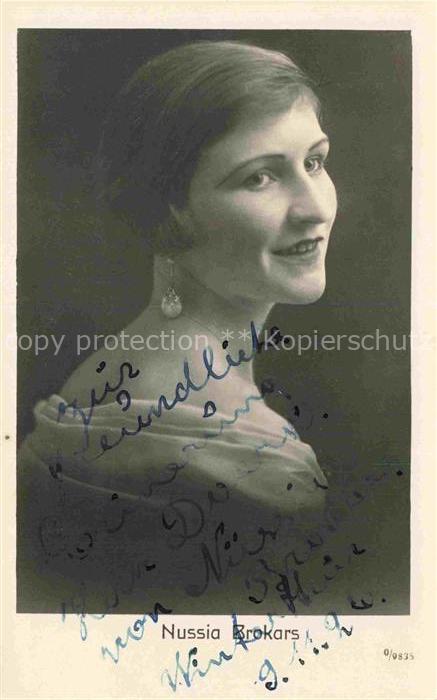 Show  SchauspielerIN Actor Acteur Actrice Attore Attrice-- Nussia Brokars