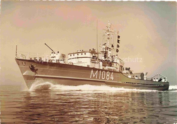 Marine  Warships M 1084