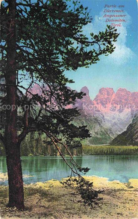 Duerrensee Lago di Landro Suedtirol IT Partie am See Ampezzaner Dolomiten