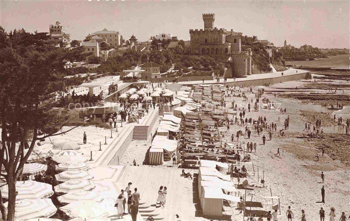 Estoril PT Scene on the beach seen from the Tamariz