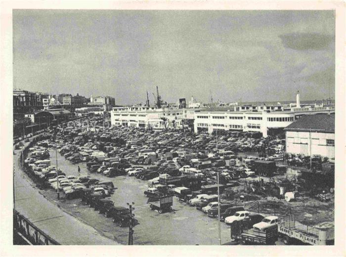 ALGER  Algerie Les visiteurs de la Foire d'Alger