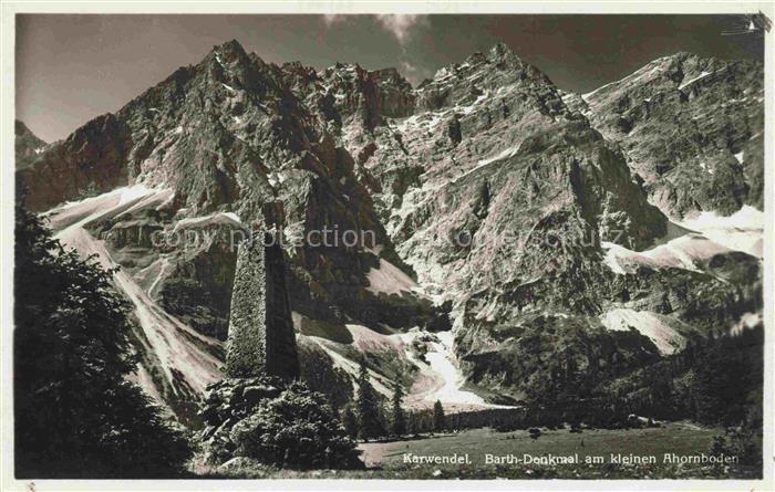Karwendel Schwaz Tirol AT Hermann von Barth Denkmal am kleinen Ahornboden mit Mo
