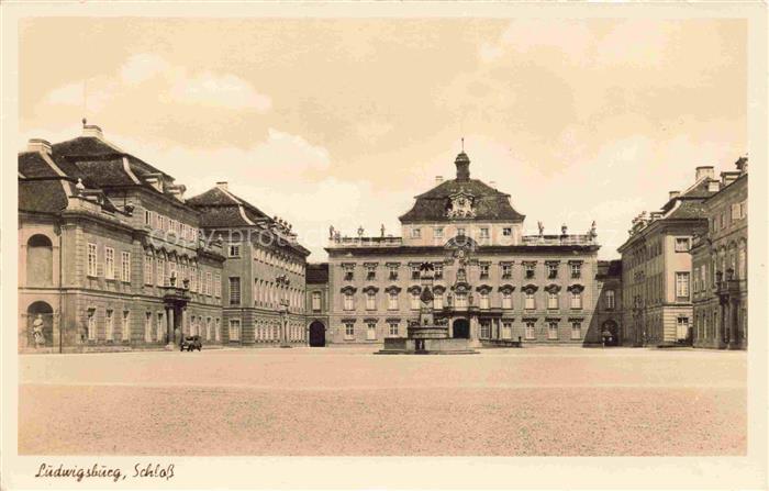 LUDWIGSBURG  BW Schloss Brunnen