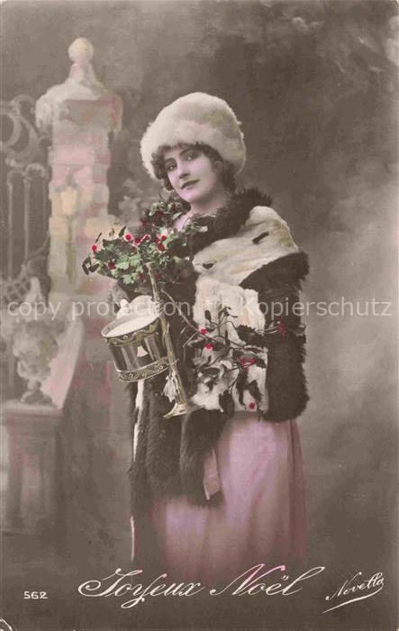 Foto Novella Nr. 562 Noel Weihnachten Maedchen Trompete