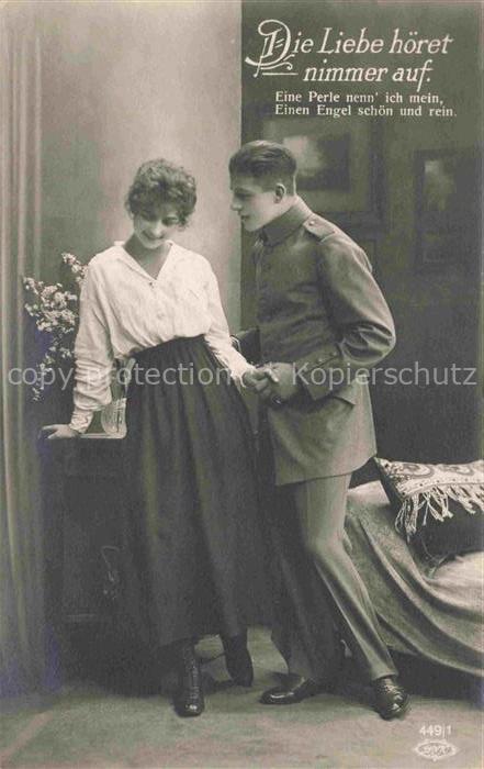 Foto Amag Nr. 449-1 Frau Soldat Rosen