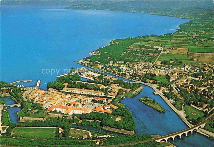Peschiera del Garda IT Fliegeraufnahme