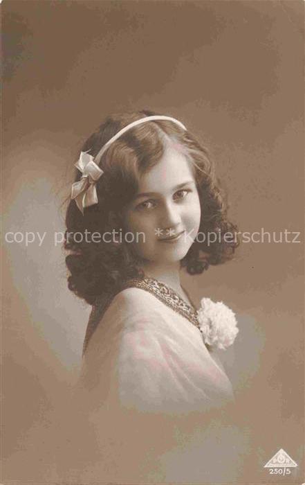 Foto POR Nr. 250/5 Maedchen