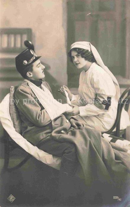 Foto CP Nr. 5239/40 Krankenschwester Soldat